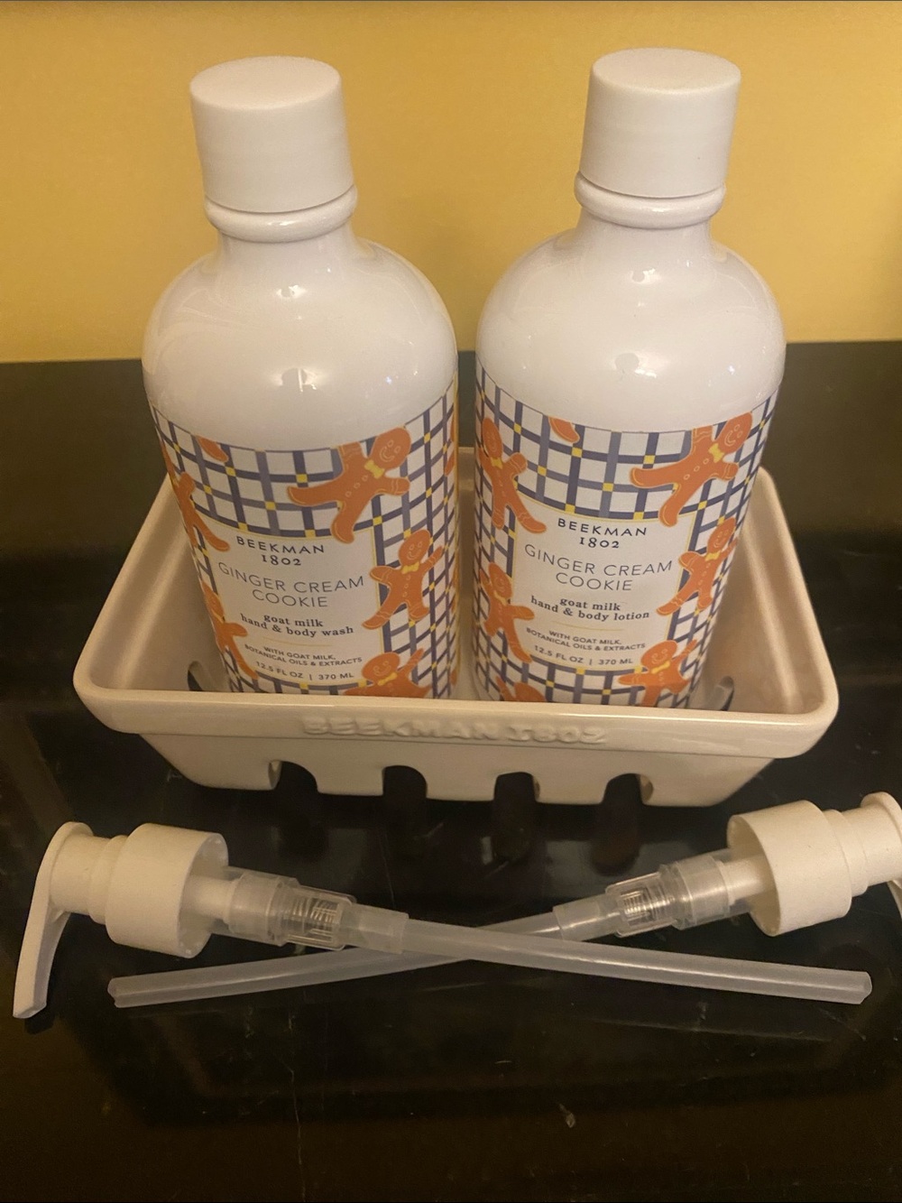 Beekman 1802 Ginger Cream Cookie Hand & Body Wash & Lotion Set with ceramic tray